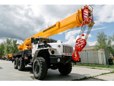 Автокран КС-45717-3В